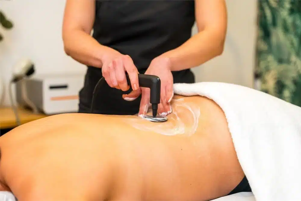 ONDAS DE CHOQUE + MADEROINDIBA ACTIVE servicio fisioestetica centro efisa